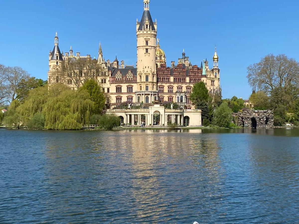 Stilvolle Ferienwohnung In Der Naehe Von Schwerin Dummer Экстерьер фото